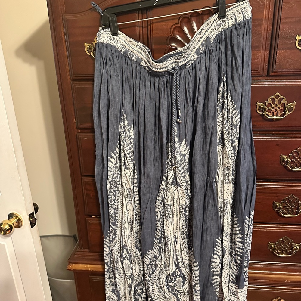 Philosophy Flowy Blue and White Women's Skirt